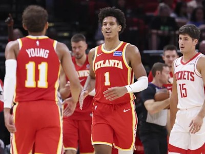 What the Hawks’ First Preseason Game&nbsp;Revealed