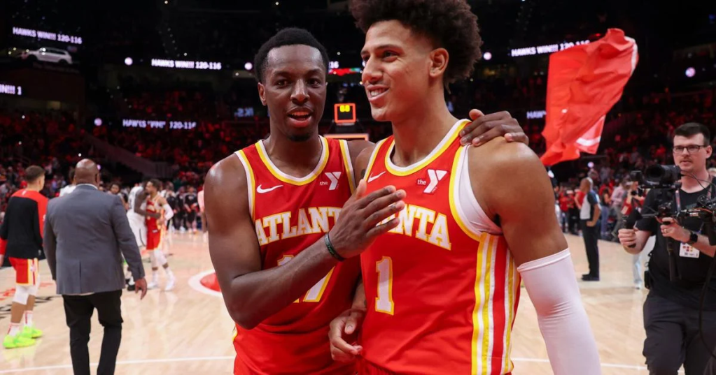 Onyeka Okongwu and Jalen Johnson celebrating together